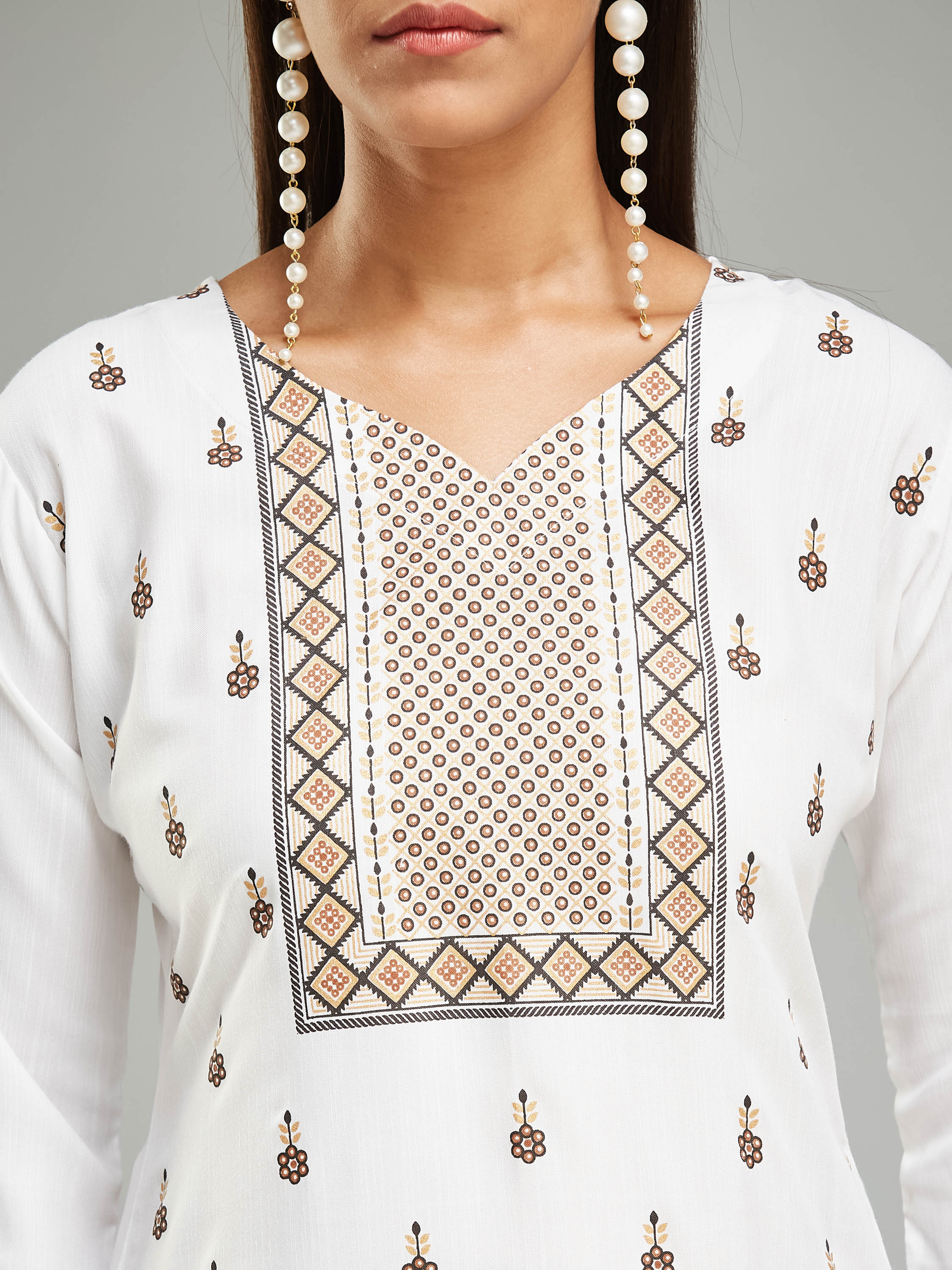 Fumka Women's Viscose Chanderi Kurta Pant Set with Luxe Prints and Contemporary Embellishments