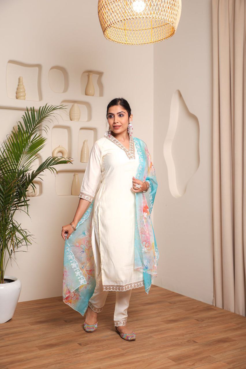 Fumka Chanderi Cotton Kurti Set with Full Inner for a perfect blend of comfort and grace!