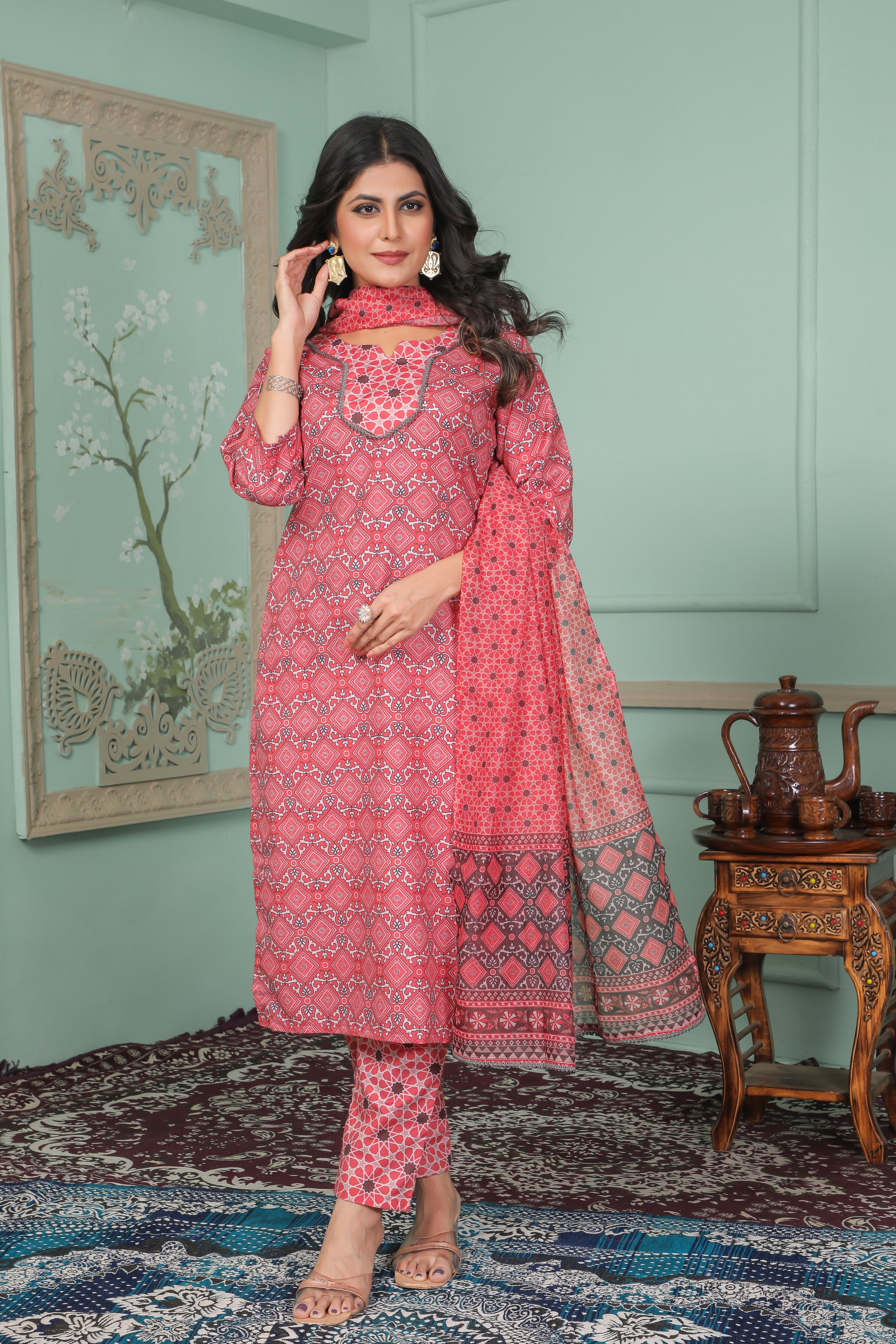 Fumka Rayon Slub Kurti Set with Elegant Printed Design and Matching Bottom – A Perfect Blend of Comfort and Grace!