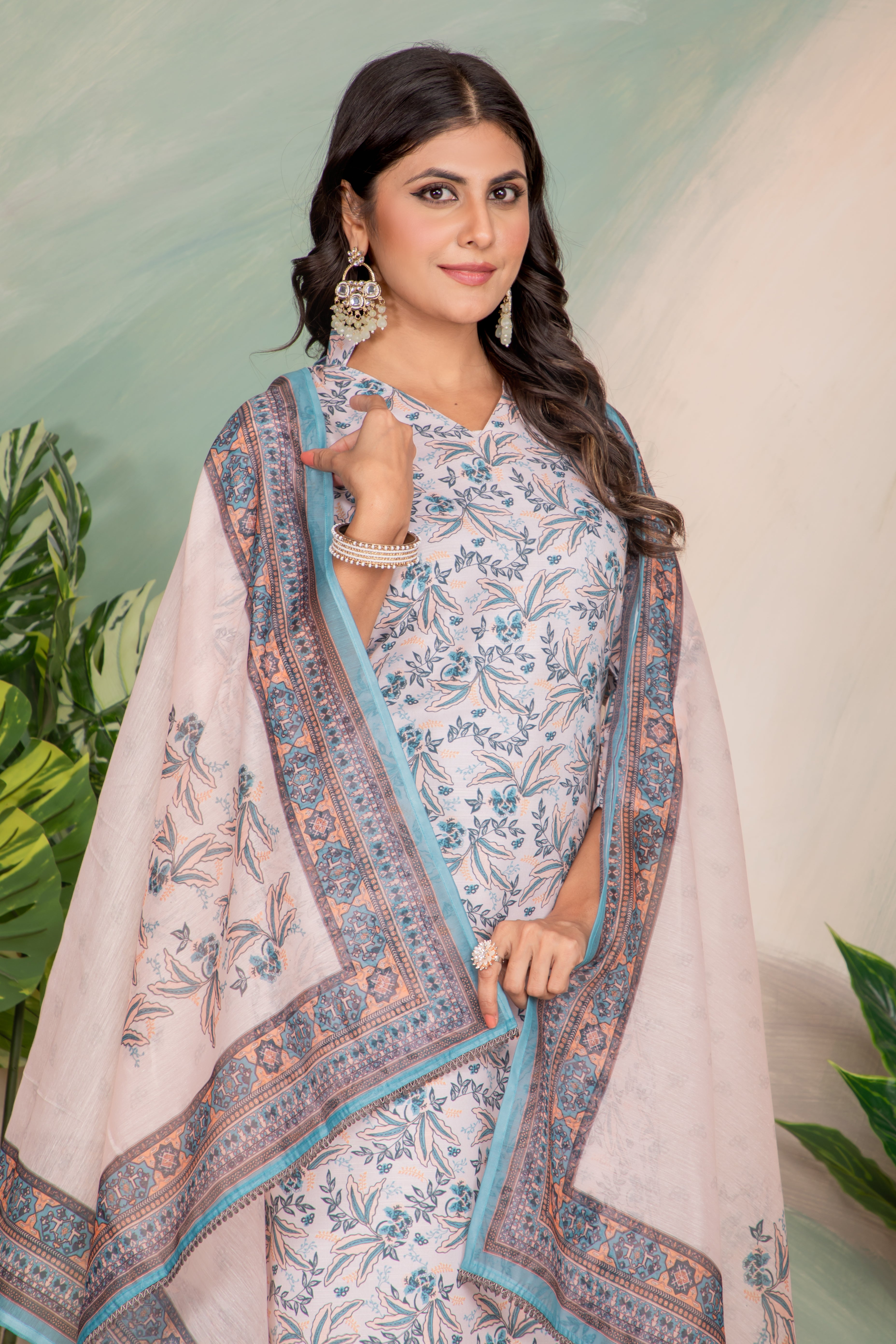 Fumka Cotton Printed Kurti Set with Lace Work and matching bottom for a perfect blend of comfort and grace!