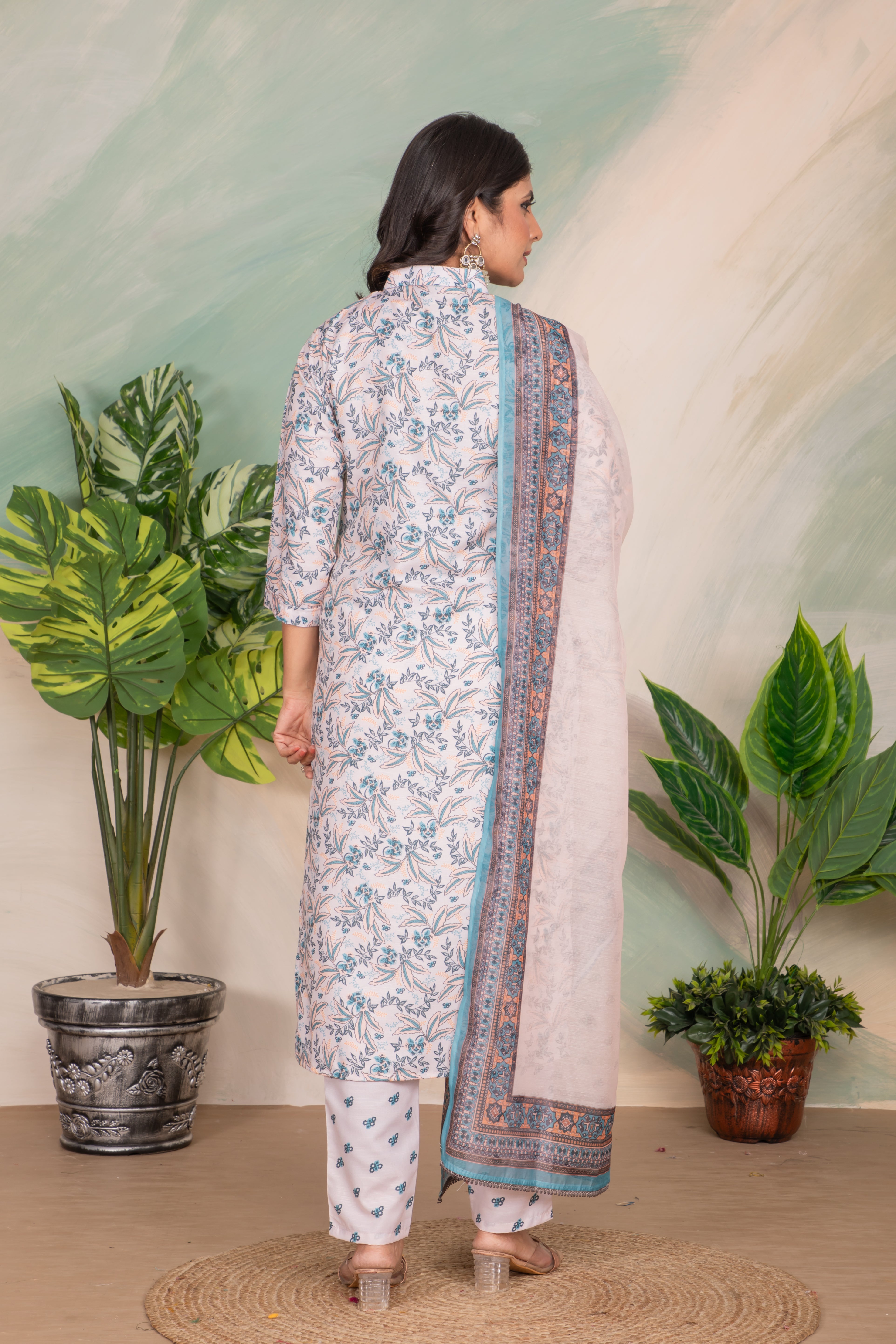 Fumka Cotton Printed Kurti Set with Lace Work and matching bottom for a perfect blend of comfort and grace!