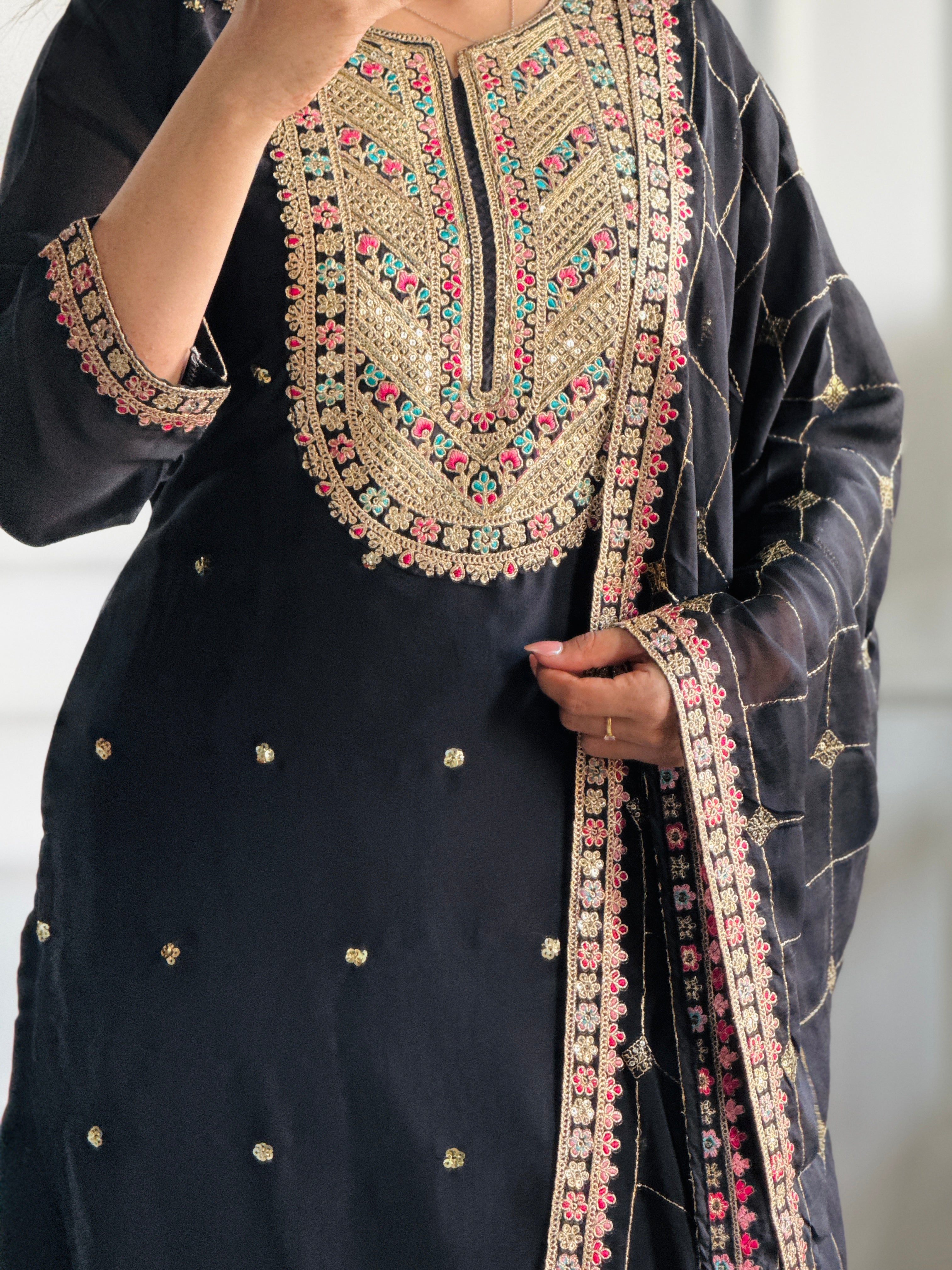 Black Heavy Designer Kurta Set With Dupatta